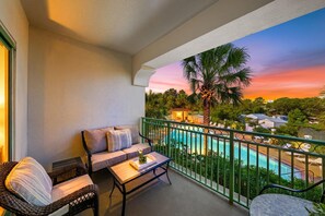 Property grounds - Seacrest Blu Stylish Coastal Studio Steps to Beach (Inlet Beach)