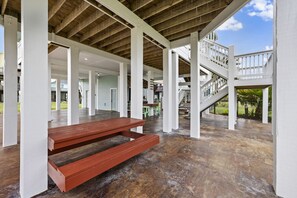 Terrace/patio - Tiki Bar~Golf Cart~BBQ~Expansive Decks~Beach Access (Bolivar Peninsula)