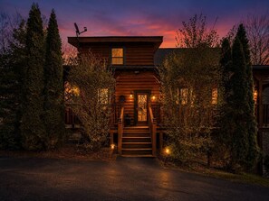 Exterior - Mountain Escape w/ Hot Tub & Game Room (Sevierville)
