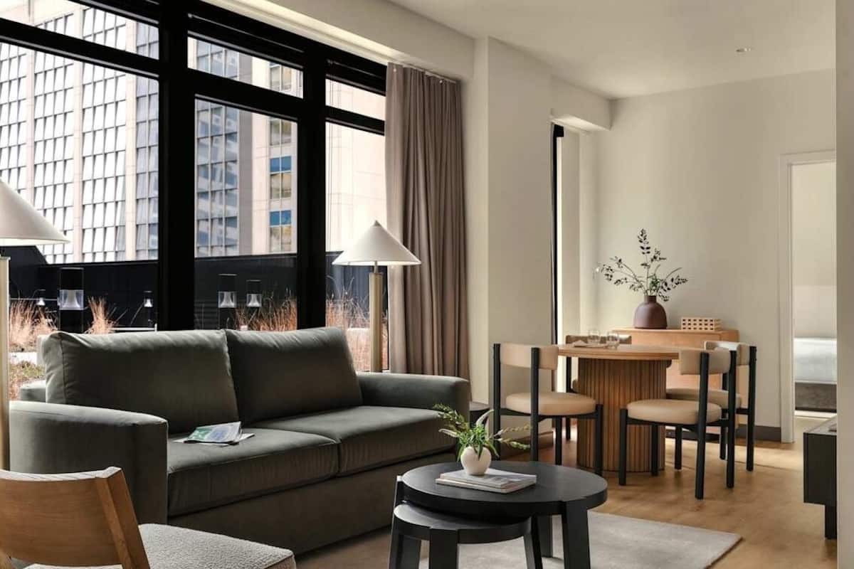 2 Bedroom King and Queen | Iron/ironing board, WiFi (free), individually decorated