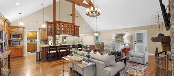 Lakefront Barndominium on 40 Private Acres - Pontoon - Sleeps 10