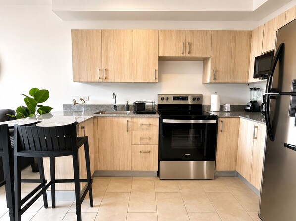Private kitchen - Modern Apartment on a High Floor in Santa Tecla (Santa Tecla)