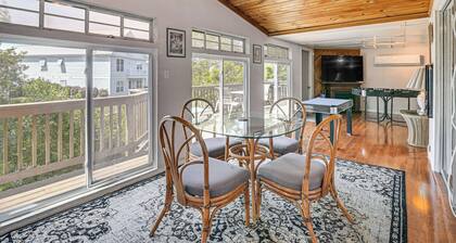 < 1 Mi to Sand! Family-Friendly Surfside Beach Gem