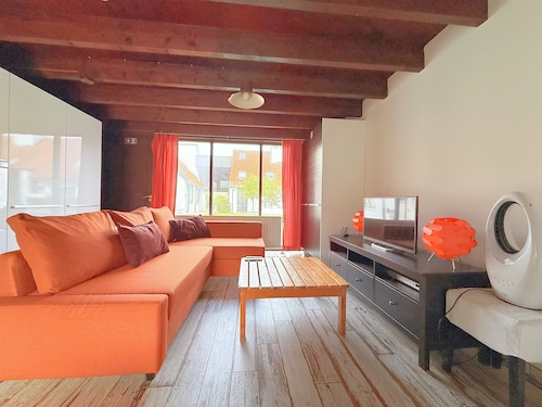 Chic Coastal Duplex with Private Terrace – Nieuwpoort, Sleeps 6
