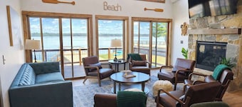 10BR Lakehouse Sleeps 30| Hot Tub & Beach |Pontoon #4