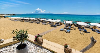 Giorgos Suite - Jacuzzi Hideaway in Lydia Kavala