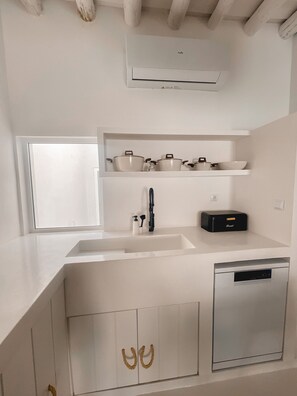 Microwave, dishwasher, coffee/tea maker, cookware/dishes/utensils - Casa Pura Vida By Gt House (Reguengos de Monsaraz)