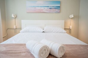 Iron/ironing board, WiFi, bed sheets - Casa Criolla [Unit 2 [Sazón] (Carolina)