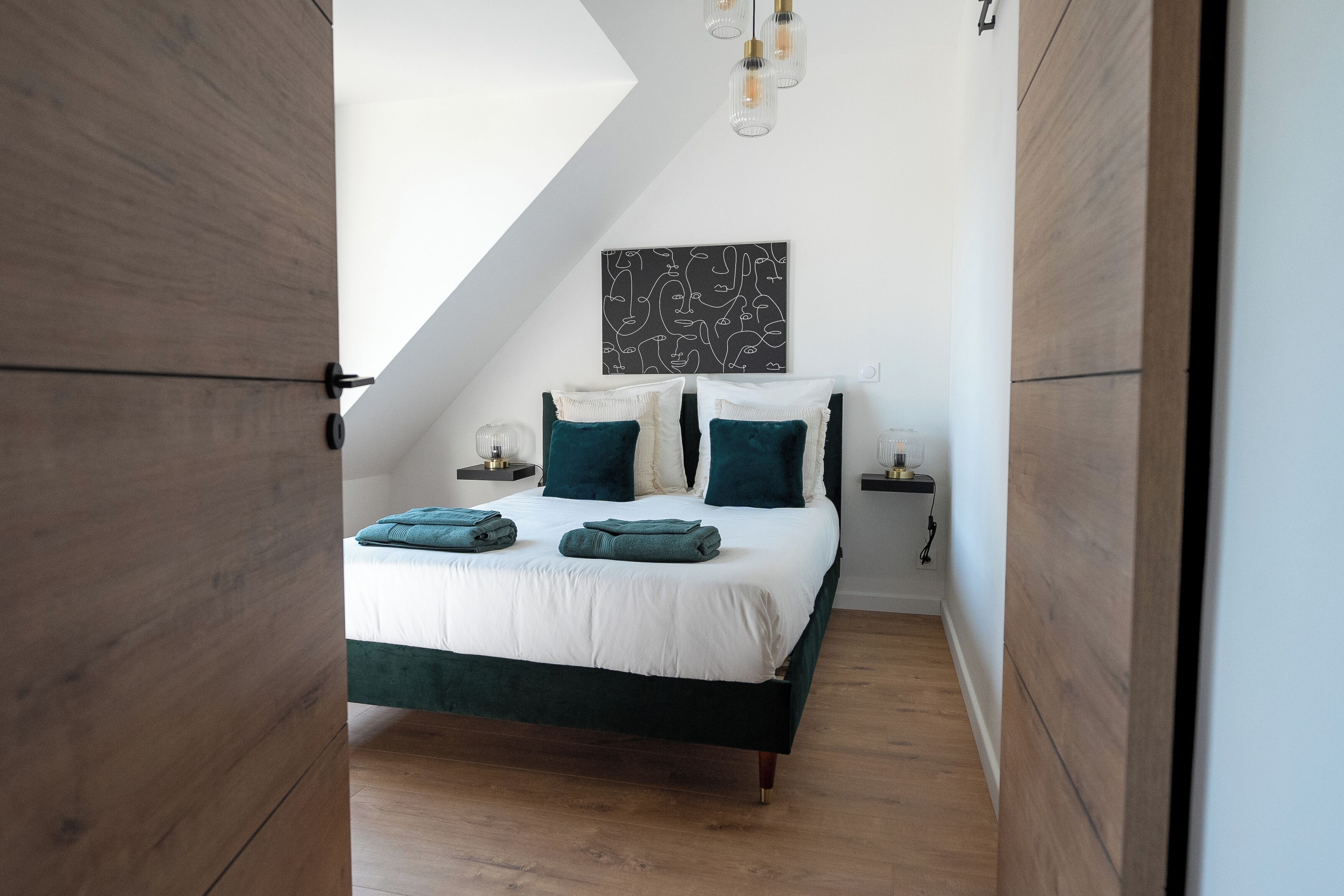 1 slaapkamer, een strijkplank/strijkijzer, gratis wifi, beddengoed