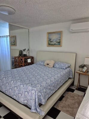 Bed sheets - Cozy 1BR Apartment in Levittown for 2 Guests (Levittown)