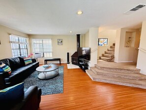 TV, fireplace - Bay Breeze Beach House | Steps to Mission Bay & the Ocean (San Diego)