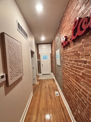 Interior - Benton Park Hideout- IN1N (St. Louis)