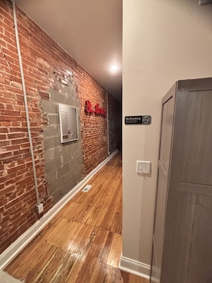 Interior - Benton Park Hideout- IN1N (St. Louis)