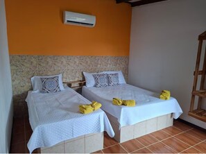 Iron/ironing board, WiFi, bed sheets - Alojamientos Ensueño cahuita 2 (Westfalia)