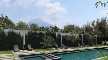 Alberca al aire libre