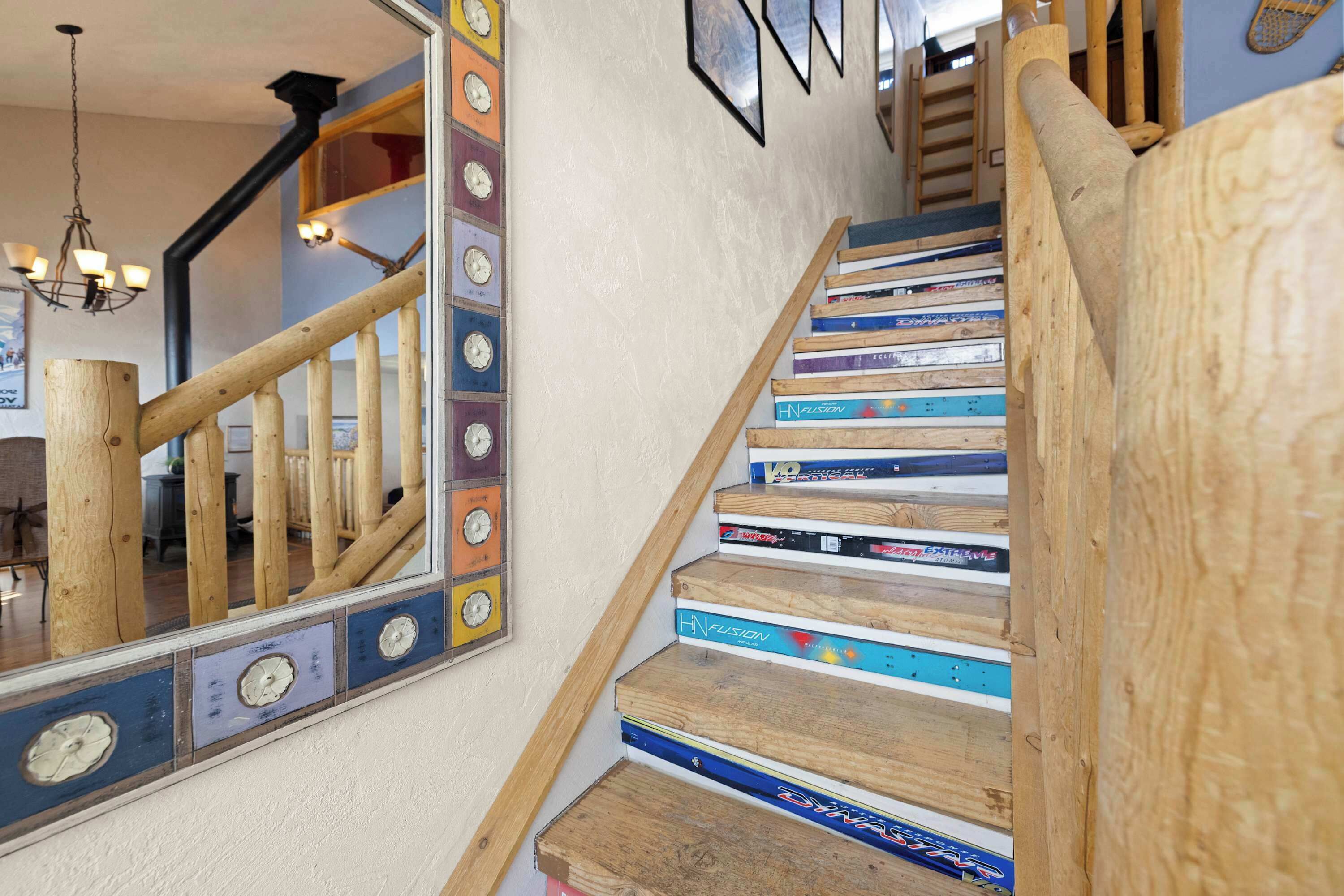 Apartment, 2 Bedrooms, Pets Not Allowed, Mountain View | Living area