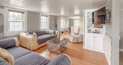 JackShack on Plum Island | Walk to Beach!