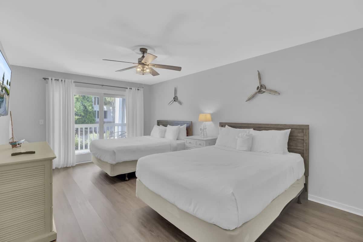 Condo (Lagoon Villa 31)