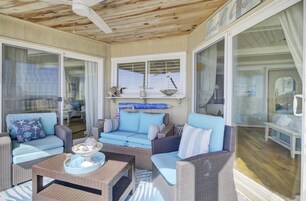 Condo (Port O'Call F203) | Terraço/pátio