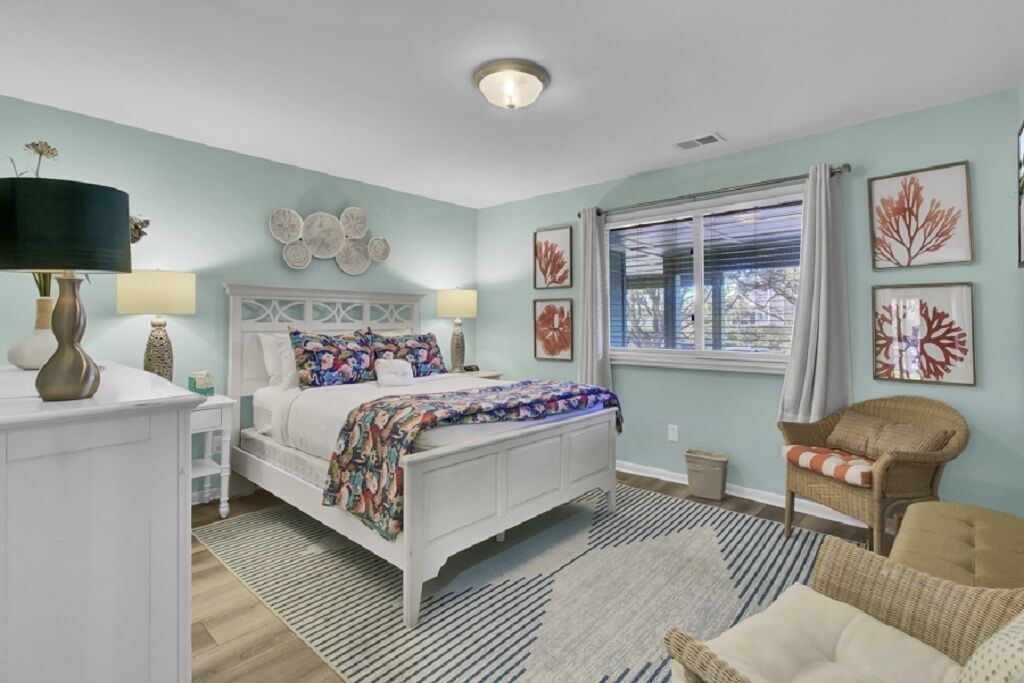 Condo (Mariners Walk 9C)