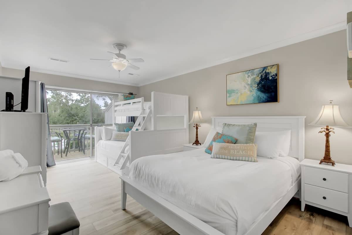 Condo (Lagoon Villa 16)