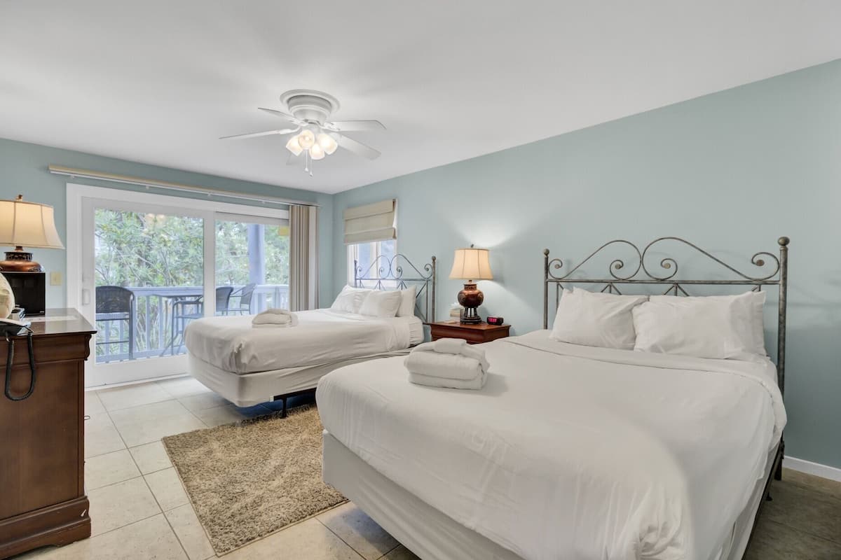 Condo (Lagoon Villa 17)