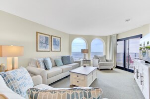 Condo (Seascape 219) | Área de estar