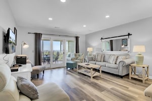 Condo (Mariners Walk 12C) | Living area