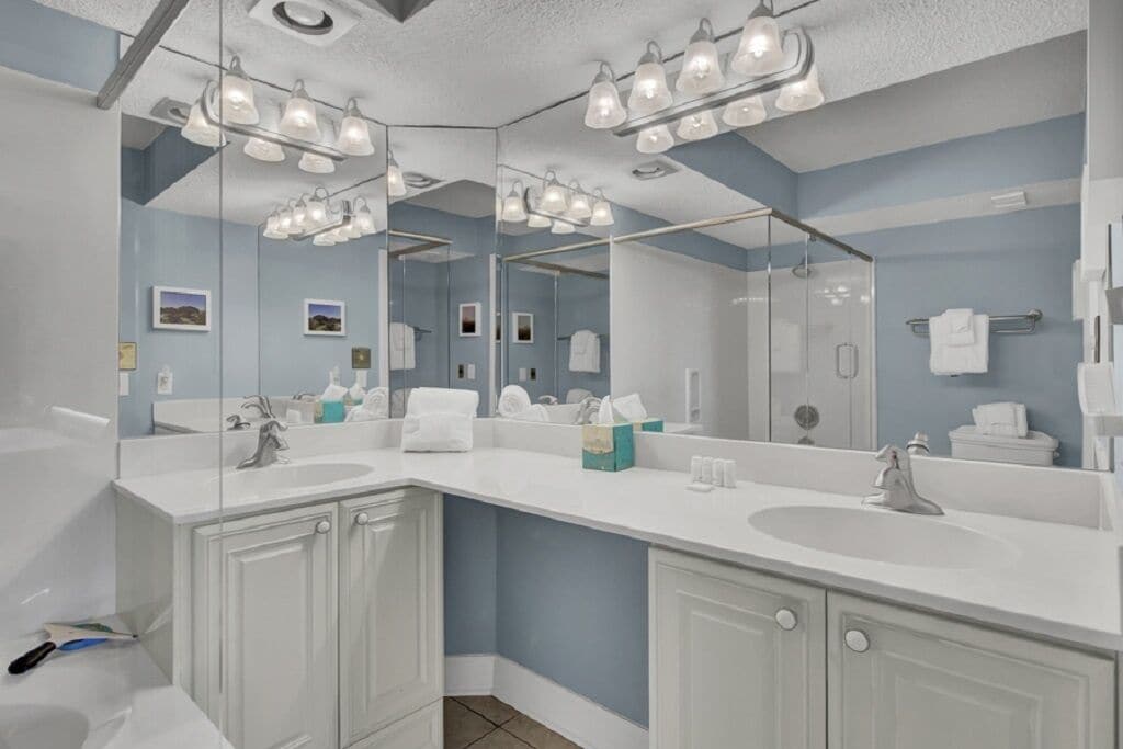 Condo (Shipwatch 213C) | Baño