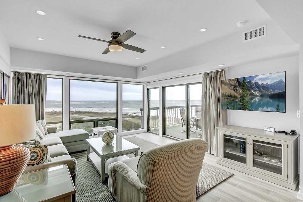 Condo (Ocean Club 4408) | Living area