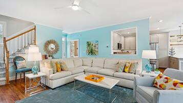 House (Grand Pavilion 42) | Living area