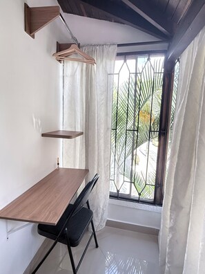 Loft Standar, 1 Tempat Tidur Double, dapur kecil, pemandangan kebun | Interior