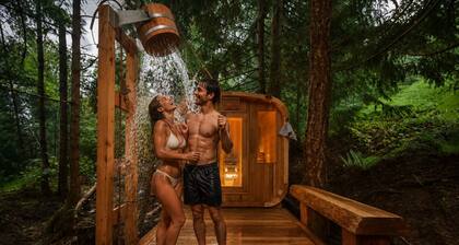 Luxe Couple's Retreat- Pvt Sauna, Hot/Cold Plunges