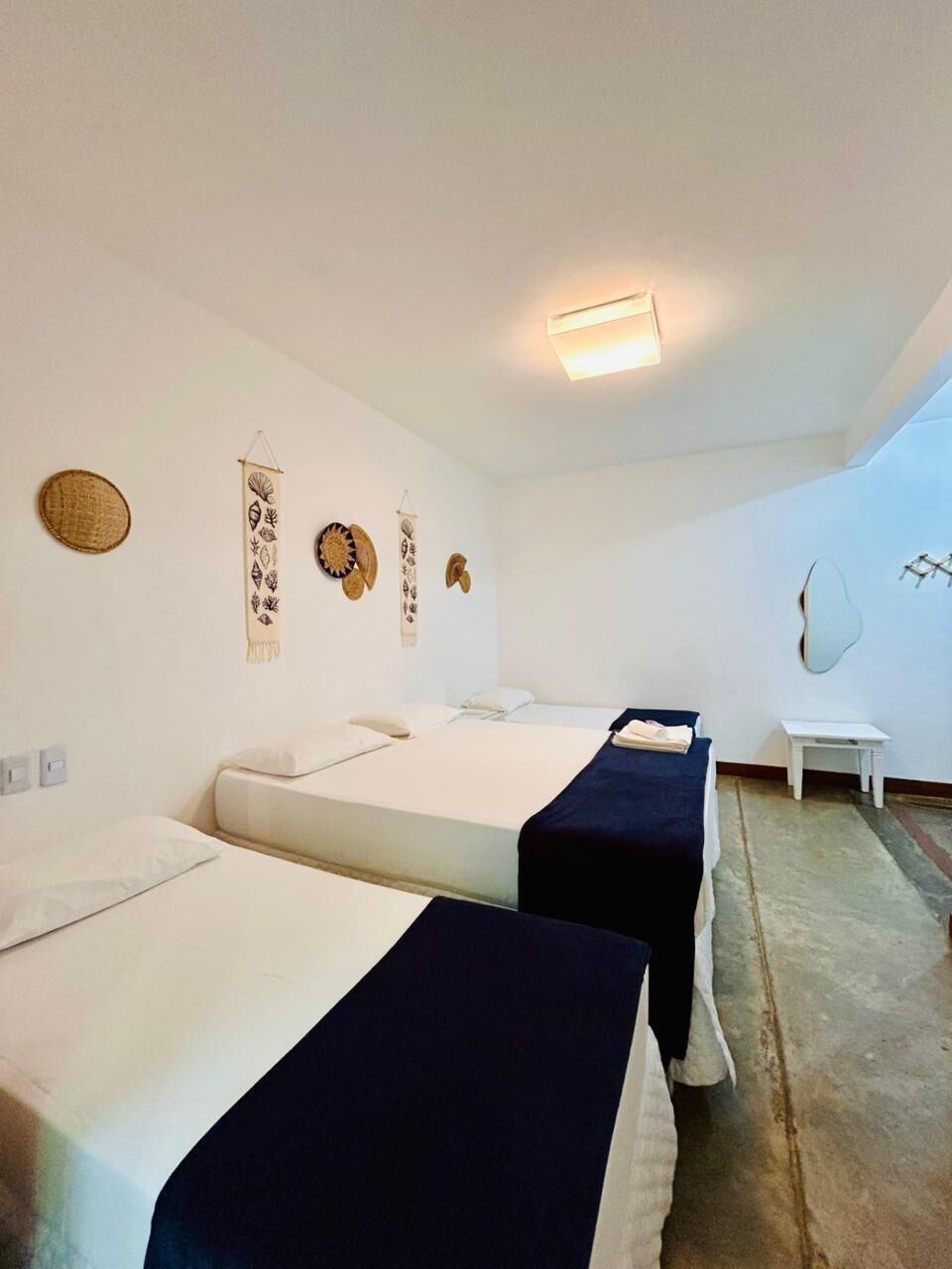 Habitación familiar, lanai, vistas al jardín | Cortinas opacas y wifi gratis