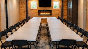 Meeting facility - Spa & Sauna | Preissac Waterfront | Ages 14 and up (Preissac)