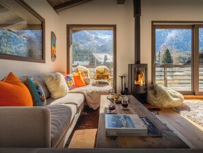 TV, fireplace, DVD player, stereo