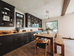 Dining - The Centennial, (lakefront with dock & garden!) (Lake Arrowhead)