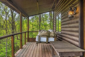 Terrace/patio - Monterey Retreat Cabin (Monterey)