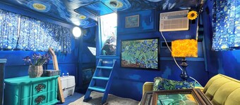 Sleep in a Van Gogh painting! A floating tribute to the art of Vincent.