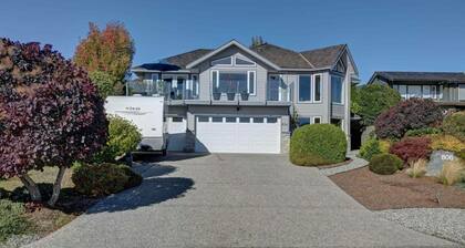 Cozy Oceanmount 1BR Suite with Sofa Bed – Ideal Escape