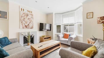 House | 4 bedrooms, Internet