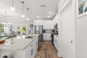 Fridge, microwave, oven, stovetop - St. George Sound Home Pool, Game Room, Fire Pit, Steps to Water – Forgotten Coast Escape (Eastpoint)