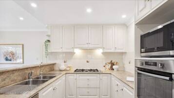 Microwave, oven, stovetop, dishwasher