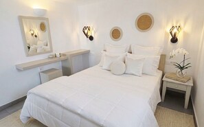 Deluxe Suite, Sea View - Martynou View  (Santorini)