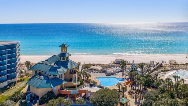 A resort with a pool, beach, and ocean view. - 🦩Book Me Baby! Cottage By The Sea at Sandestin Resort~Golf Cart🦩 (Miramar Beach)