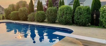 Autumn Elite Home with Pool & Fire Pit Near St Louis