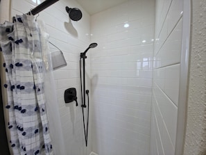 Shower - Cabin 3 | Alpha Centauri - A-frame cabin with loft and full kitchen, sleeps six (Penrose)