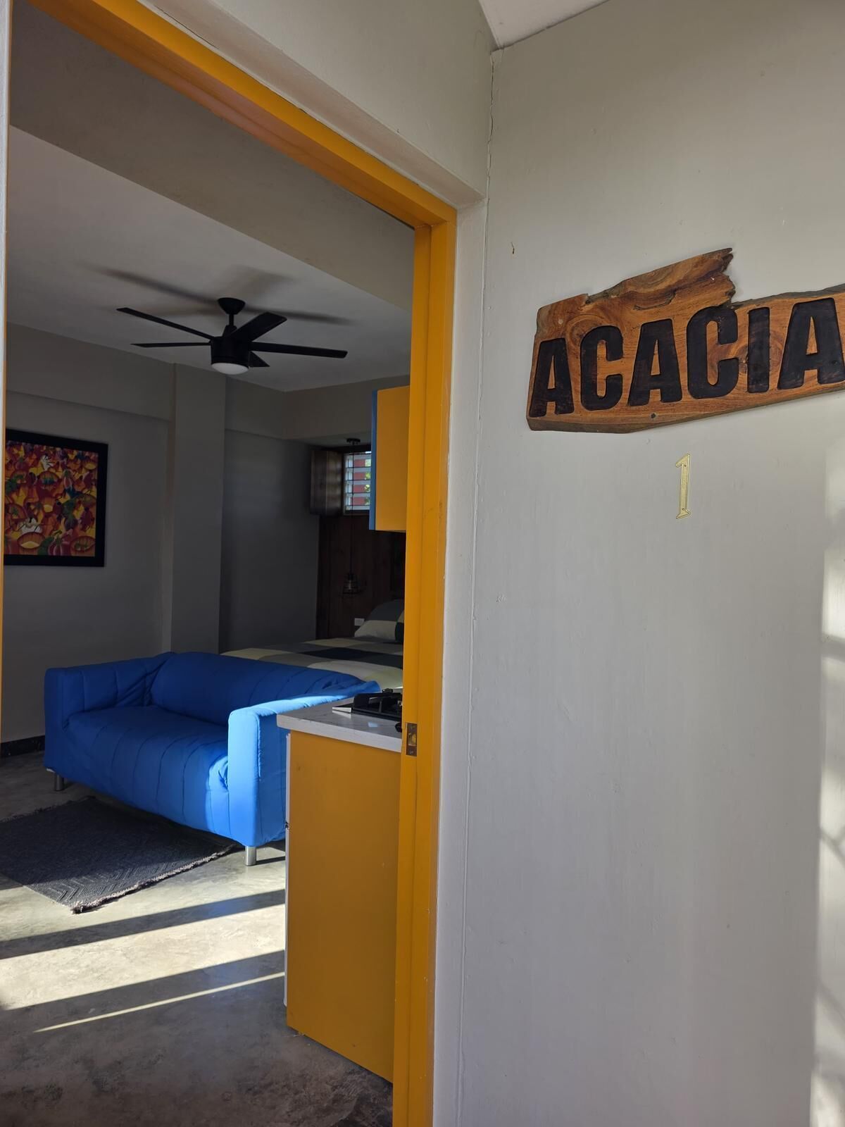 Quarto família, 1 cama King e sofá-cama, sacada, vista para o pátio | Escrivaninha, espaço de trabalho para notebook, Wi-Fi de cortesia