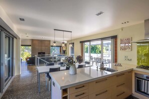 Fridge, oven, dishwasher, coffee/tea maker - Double Bays – Four Bedroom Island Retreat (Waiheke Island)