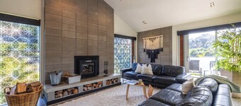 Double Bays – Four Bedroom Island Retreat